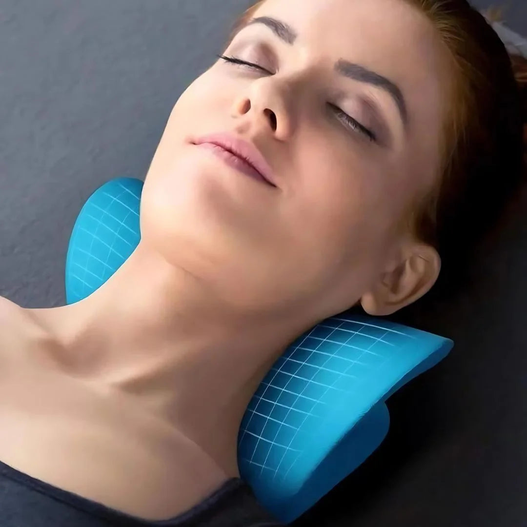 Voit väentää jännityspäänsärkyä ja niskajumeja käyttämällä niskakaarta päivittäin.