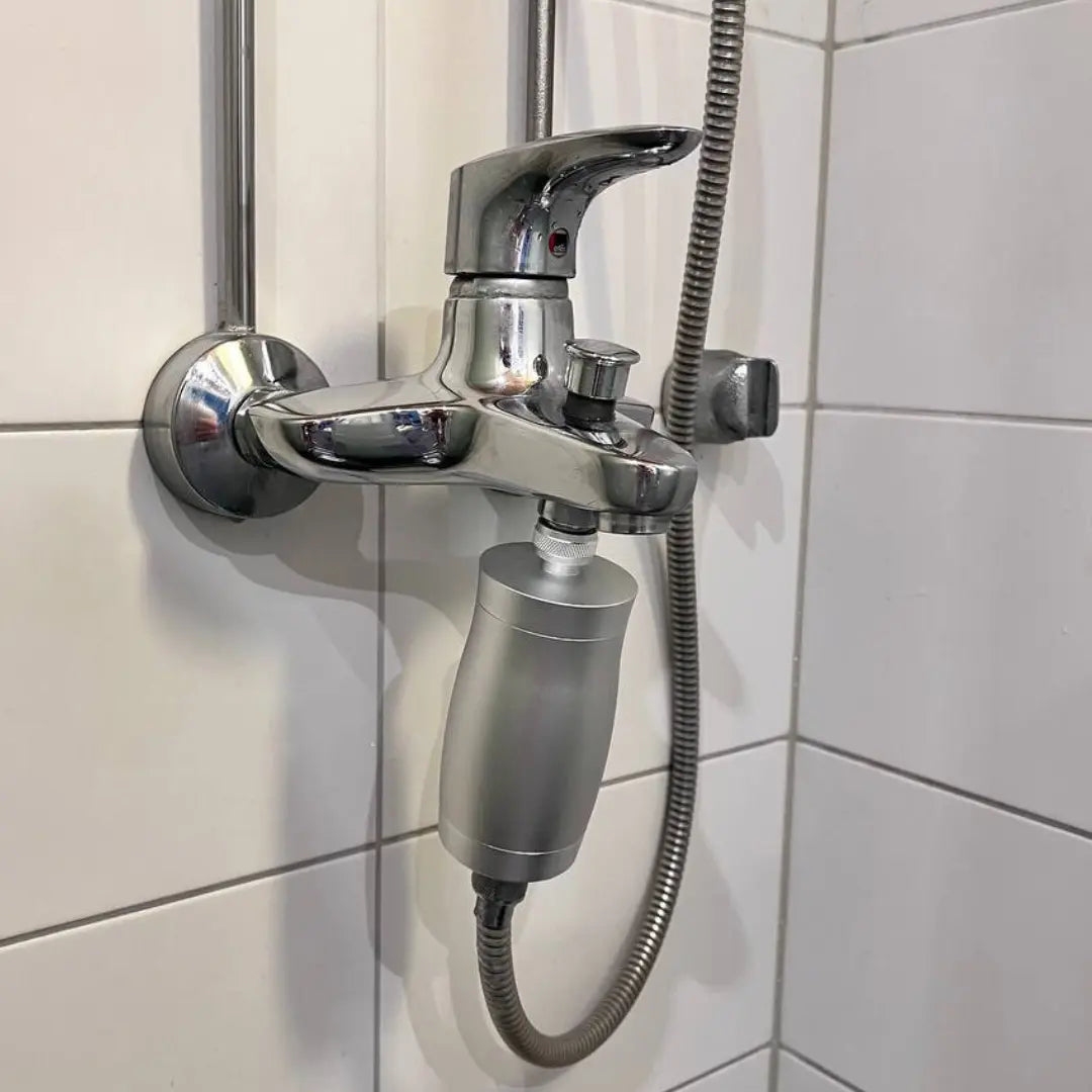 Suihkusuodatin | Pehmeät ja kiiltävät hiukset