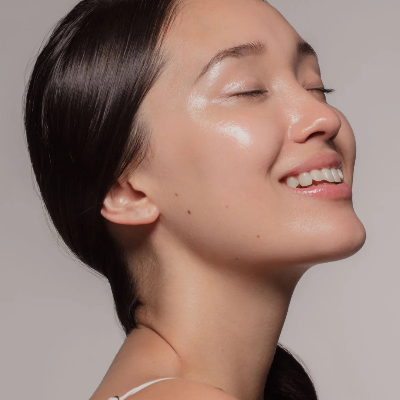 Vety parantaa ihon kuntoa luonnollisesti. Sillä on myös positiivinen vaikutus nivelten kuntoon.